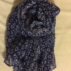 Blue scarf